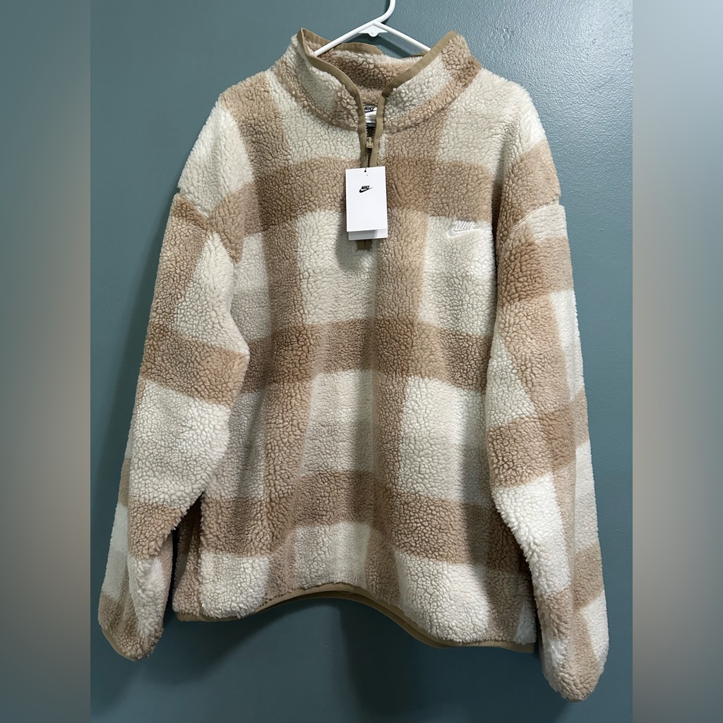 Nike Beige And Cream Checkered Sweater